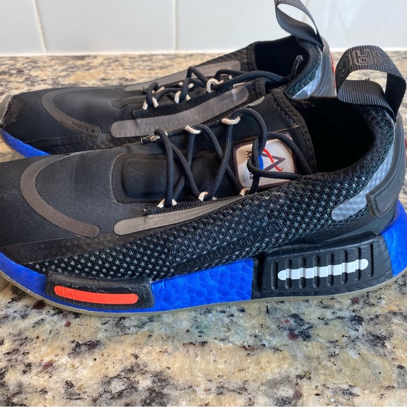 Adidas Fy9043 Boys Nmd_r1 Speedlines Sneakers Shoes - Size 6 - Picture 3 of 10